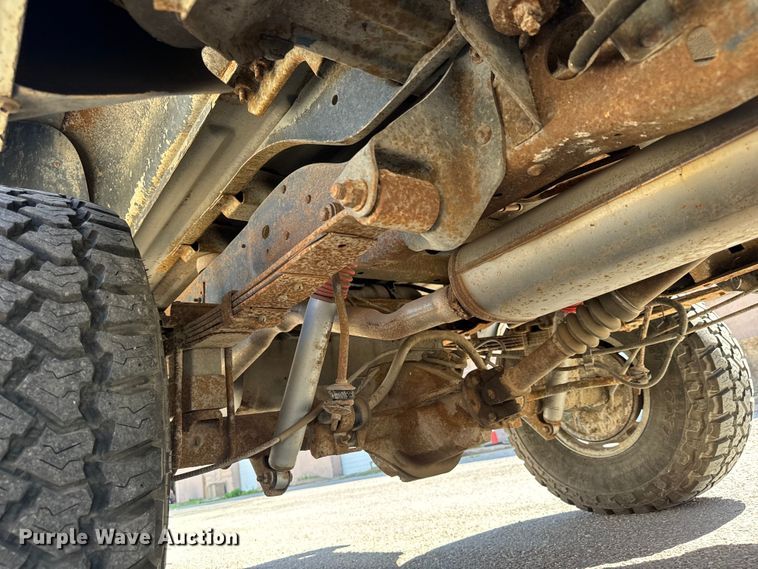 image for item MU9839 1989 Ford Bronco  SUV