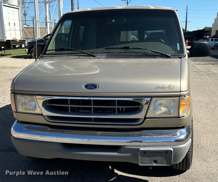 image for item MU9840 1999 Ford E150 handicap accessible van