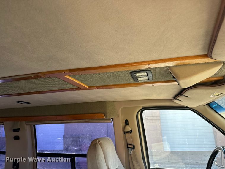 image for item MU9840 1999 Ford E150 handicap accessible van