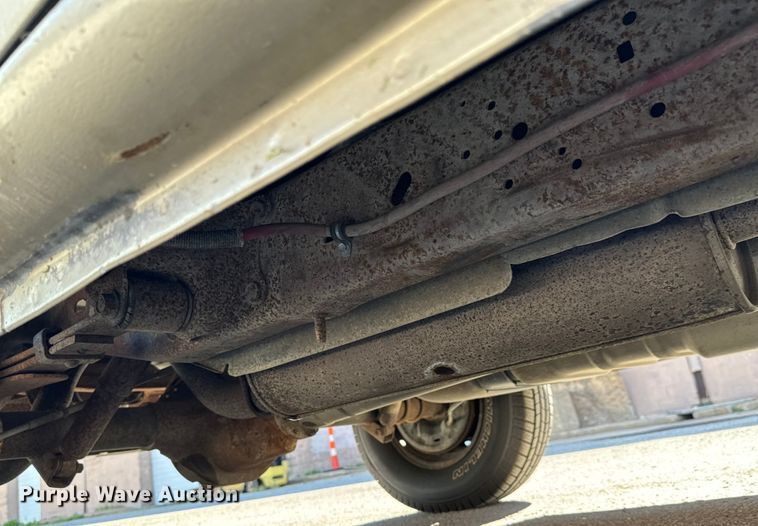 image for item MU9840 1999 Ford E150 handicap accessible van