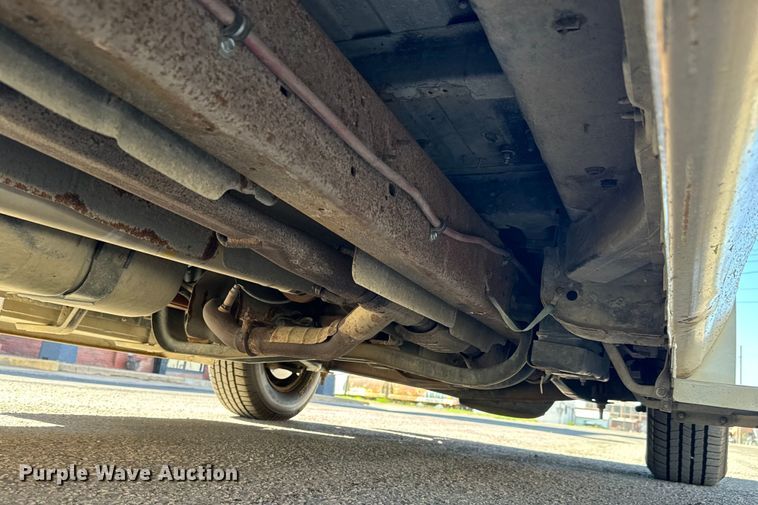 image for item MU9840 1999 Ford E150 handicap accessible van