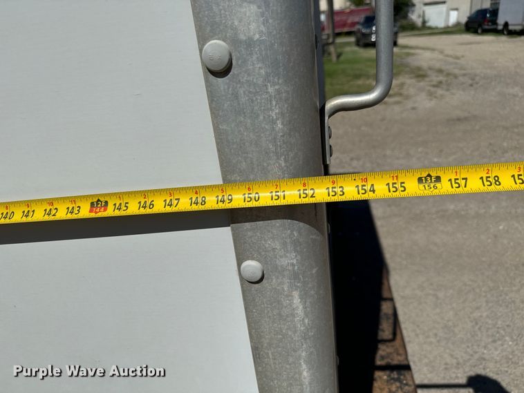 image for item MU9841 2006 Chevrolet  Express 3500 delivery truck