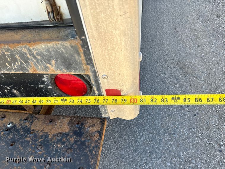 image for item MU9841 2006 Chevrolet  Express 3500 delivery truck