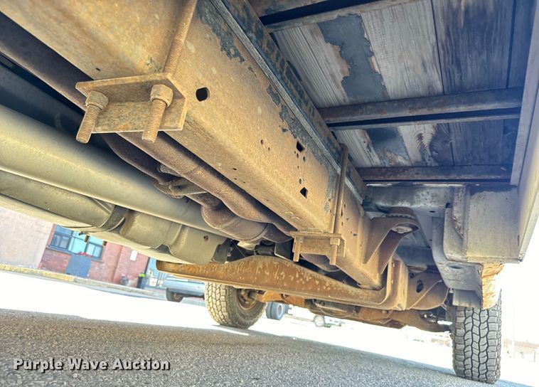 image for item MU9841 2006 Chevrolet  Express 3500 delivery truck