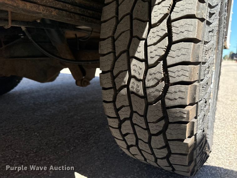 image for item MU9841 2006 Chevrolet  Express 3500 delivery truck