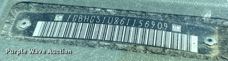 image for item MU9841 2006 Chevrolet  Express 3500 delivery truck