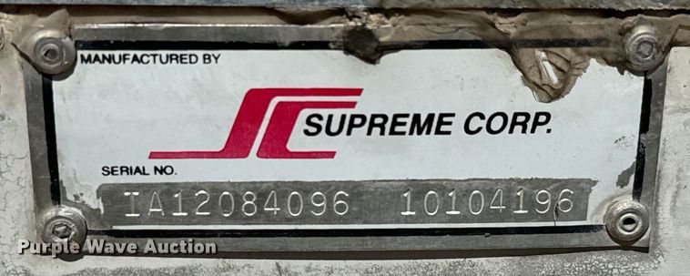 image for item MU9842 2002 Chevrolet  Express G3500 delivery truck