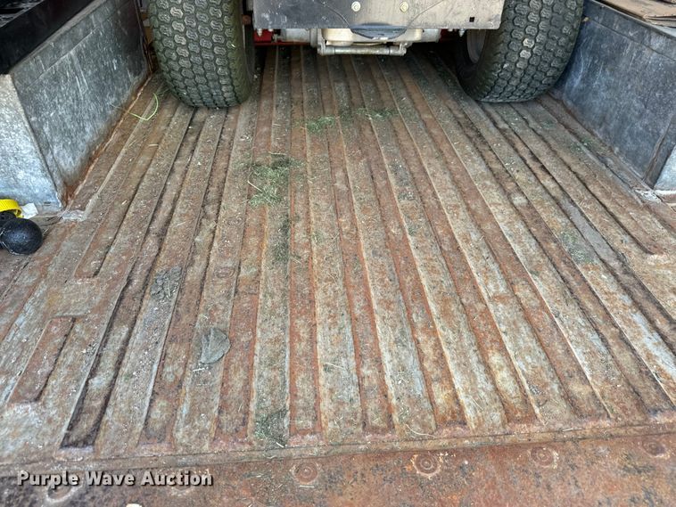 image for item MU9844 1991 Chevrolet  G30 delivery truck