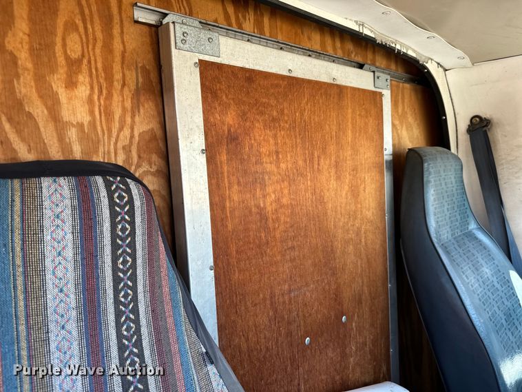 image for item MU9844 1991 Chevrolet  G30 delivery truck