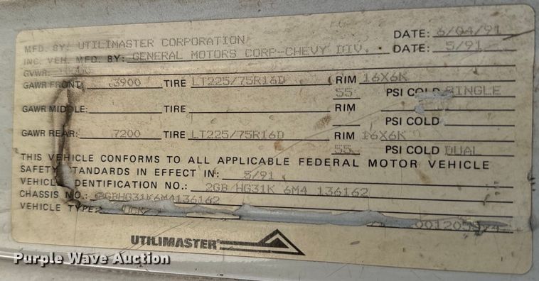 image for item MU9844 1991 Chevrolet  G30 delivery truck