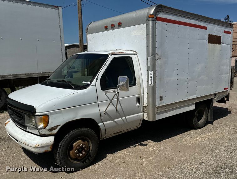 image for item MU9845 1997 Ford E350 box truck