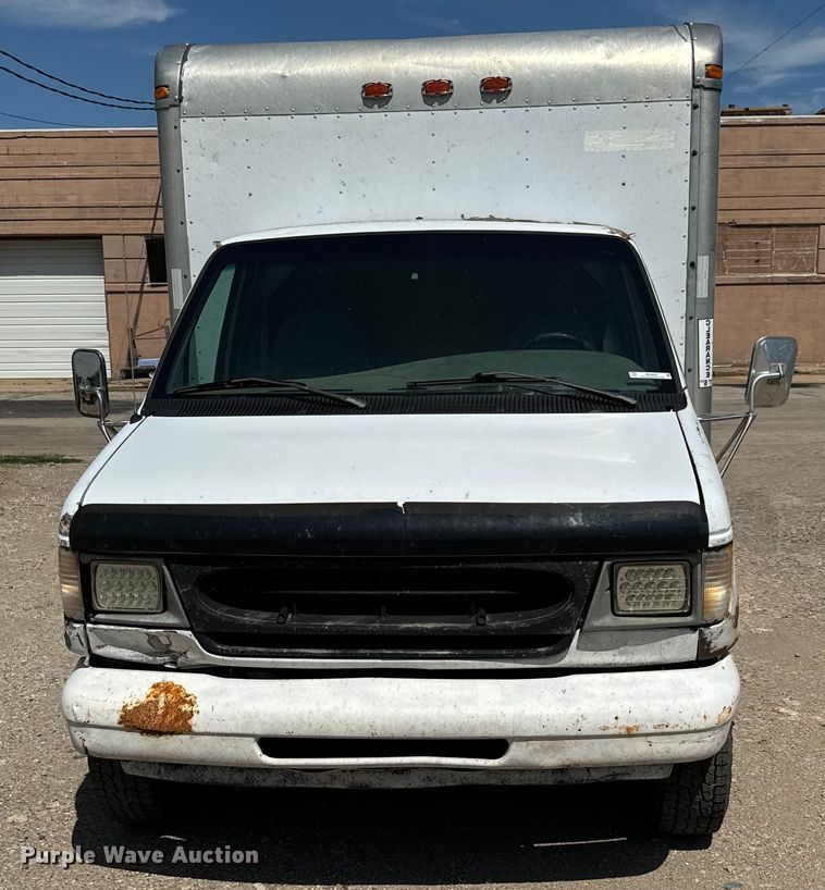 image for item MU9845 1997 Ford E350 box truck