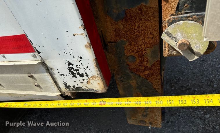 image for item MU9845 1997 Ford E350 box truck