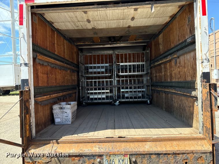 image for item MU9845 1997 Ford E350 box truck