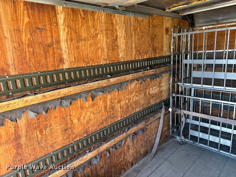 image for item MU9845 1997 Ford E350 box truck