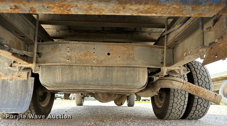 image for item MU9845 1997 Ford E350 box truck