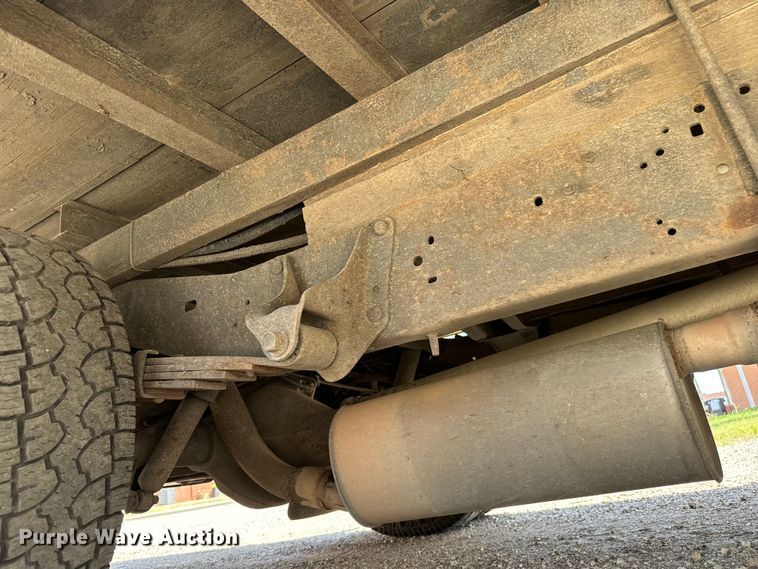 image for item MU9845 1997 Ford E350 box truck