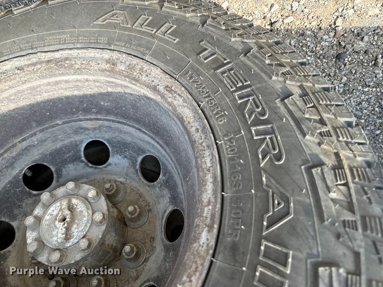 image for item MU9845 1997 Ford E350 box truck