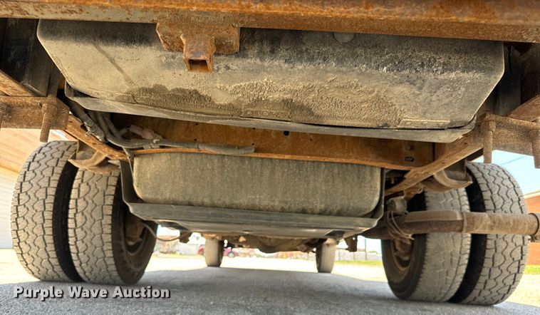 image for item MU9846 2000 Ford  E350 Super Duty box truck