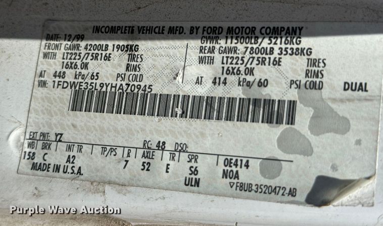 image for item MU9846 2000 Ford  E350 Super Duty box truck