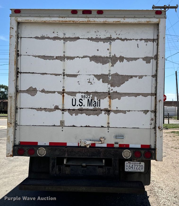 image for item MU9848 1998 Chevrolet  Express G3500 box truck