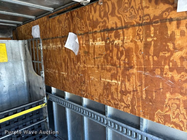 image for item MU9848 1998 Chevrolet  Express G3500 box truck