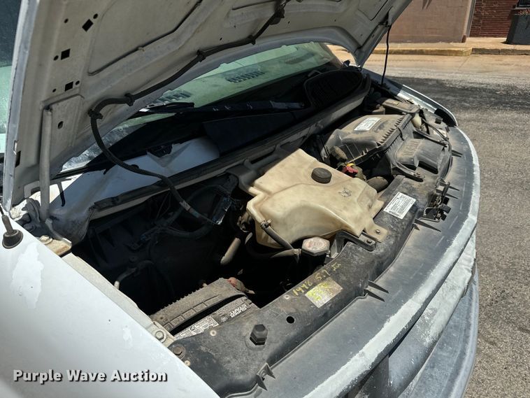 image for item MU9848 1998 Chevrolet  Express G3500 box truck