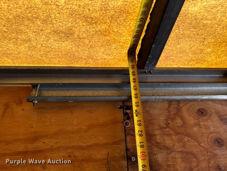 image for item MU9849 2001 Chevrolet  W4500 box truck