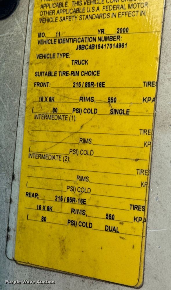 image for item MU9849 2001 Chevrolet  W4500 box truck