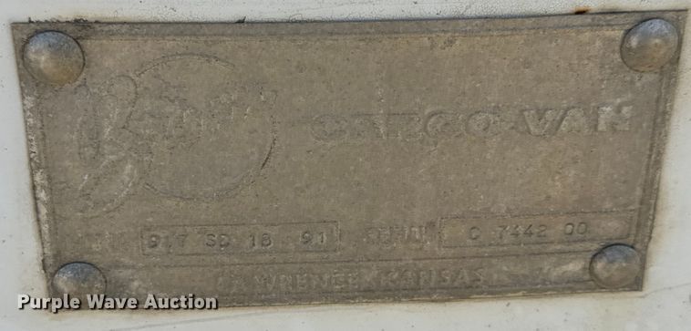 image for item MU9850 2000 Isuzu  NQR box truck