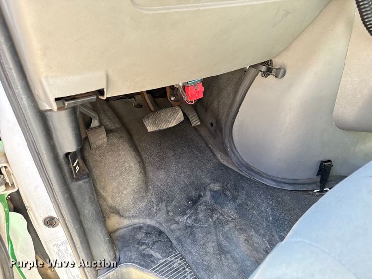 image for item MU9856 2014 Eldorado Aerotech Ford 220 shuttle bus