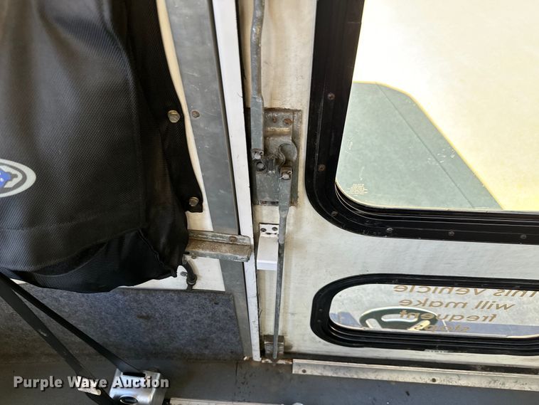 image for item MU9856 2014 Eldorado Aerotech Ford 220 shuttle bus