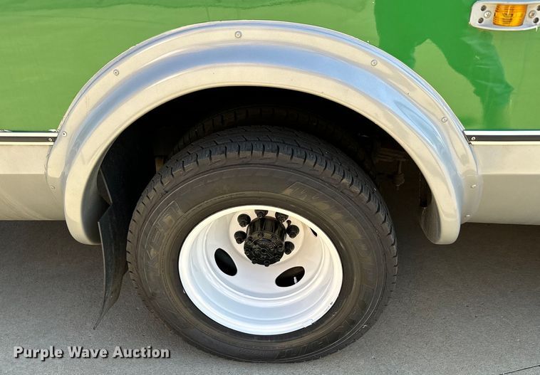 image for item MU9856 2014 Eldorado Aerotech Ford 220 shuttle bus