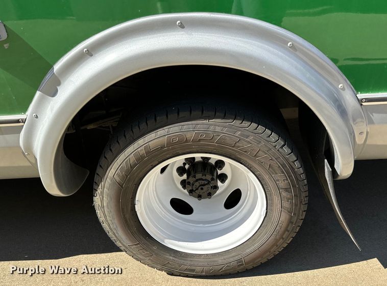 image for item MU9856 2014 Eldorado Aerotech Ford 220 shuttle bus