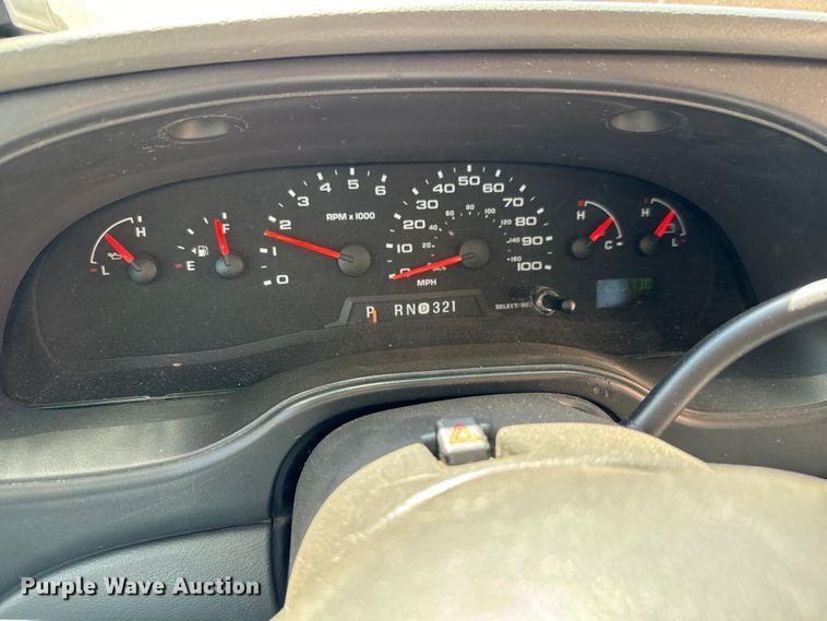 image for item MU9858 2009 Eldorado E450 Super Duty  shuttle bus