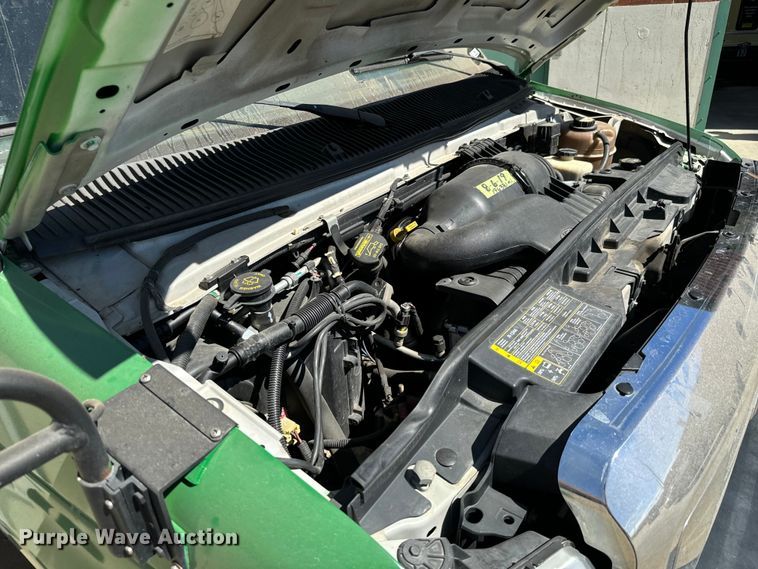 image for item MU9858 2009 Eldorado E450 Super Duty  shuttle bus