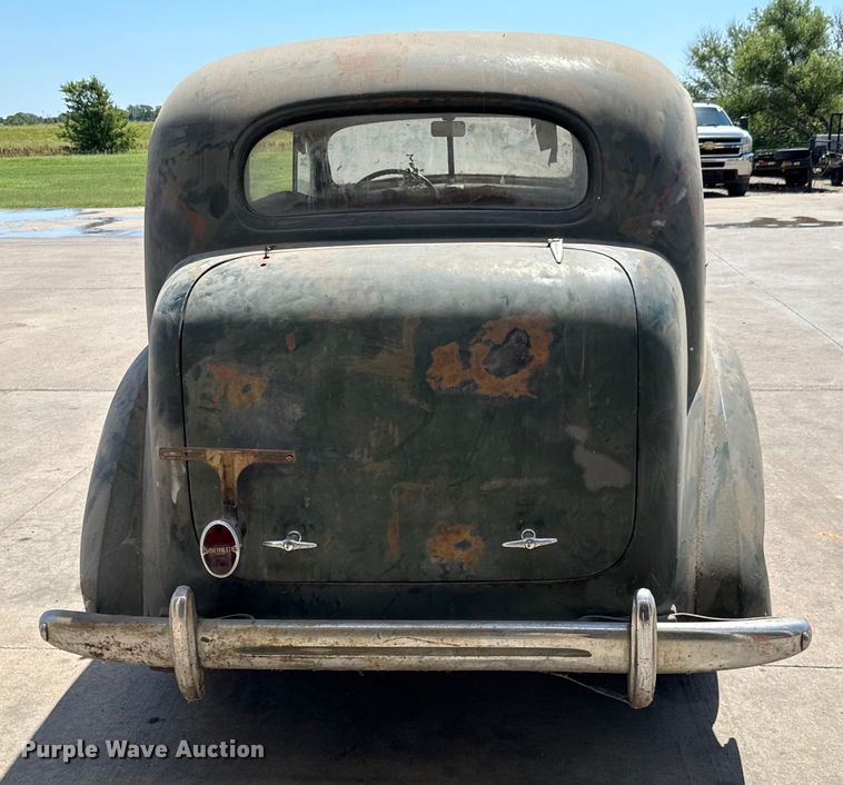 image for item MU9865 1935 Chevrolet  2S 