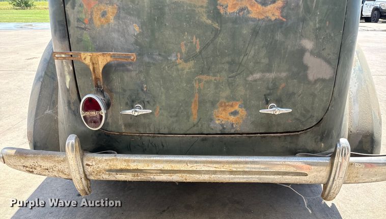 image for item MU9865 1935 Chevrolet  2S 