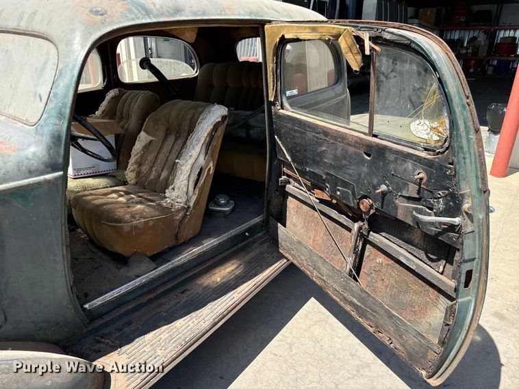 image for item MU9865 1935 Chevrolet  2S 