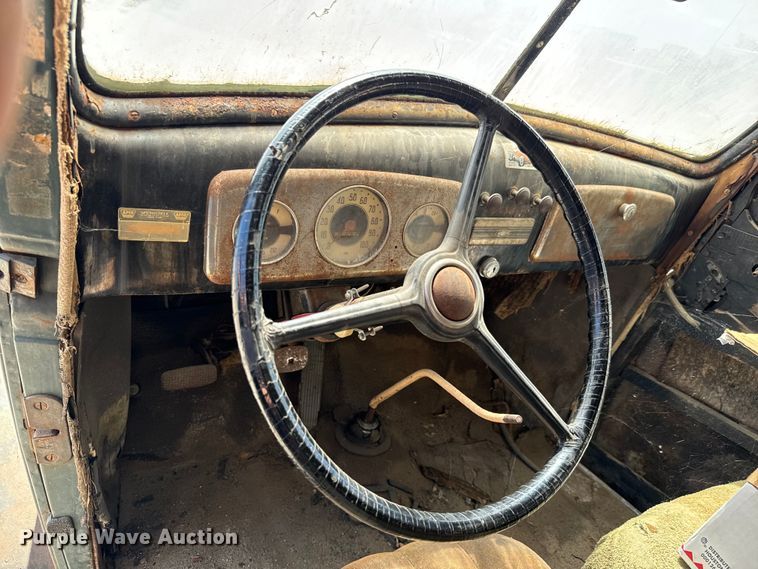 image for item MU9865 1935 Chevrolet  2S 