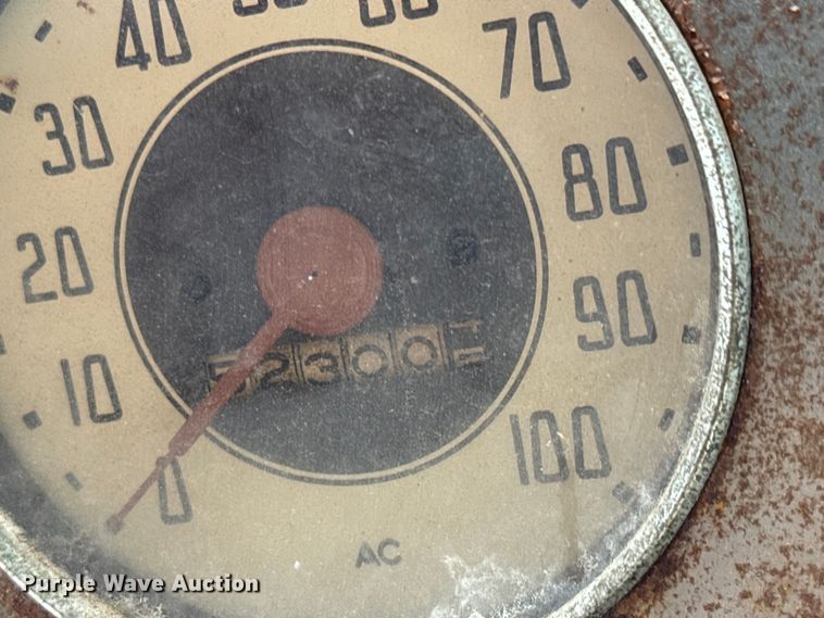 image for item MU9865 1935 Chevrolet  2S 