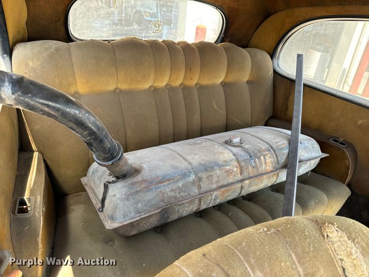 image for item MU9865 1935 Chevrolet  2S 