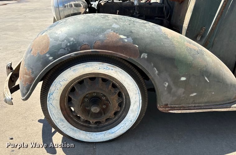 image for item MU9865 1935 Chevrolet  2S 