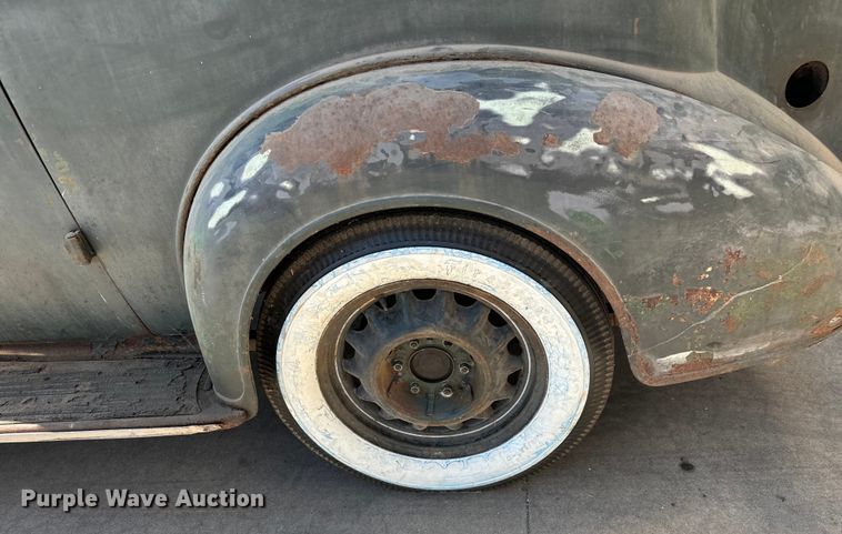 image for item MU9865 1935 Chevrolet  2S 