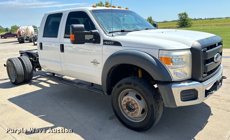 image for item MU9866 2016 Ford F550 Super Duty XL Crew Cab truck cab and chassis