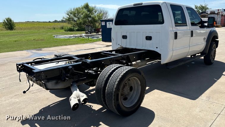 image for item MU9866 2016 Ford F550 Super Duty XL Crew Cab truck cab and chassis