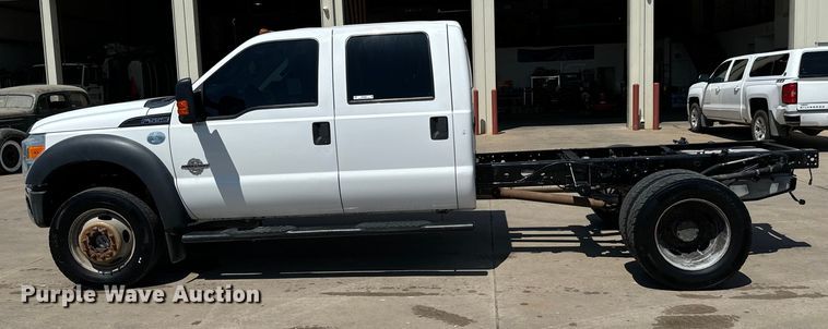 image for item MU9866 2016 Ford F550 Super Duty XL Crew Cab truck cab and chassis