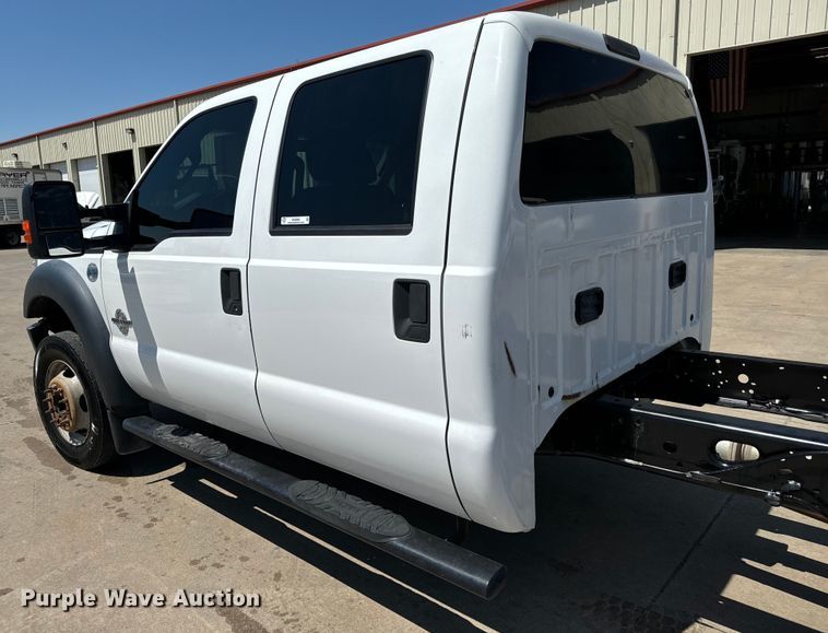 image for item MU9866 2016 Ford F550 Super Duty XL Crew Cab truck cab and chassis