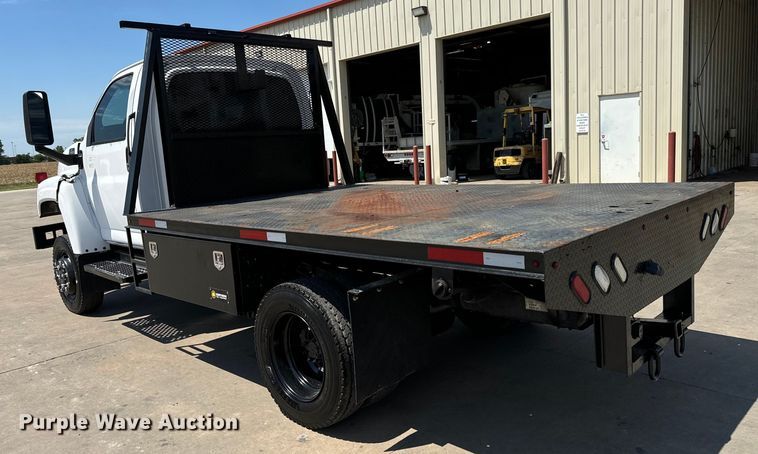 image for item MU9867 2005 Chevrolet  C4500 flatbed truck