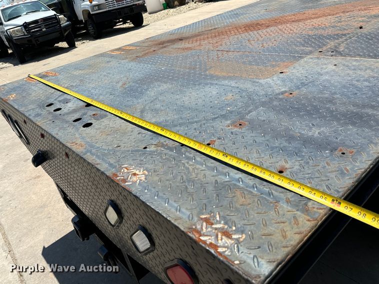 image for item MU9867 2005 Chevrolet  C4500 flatbed truck